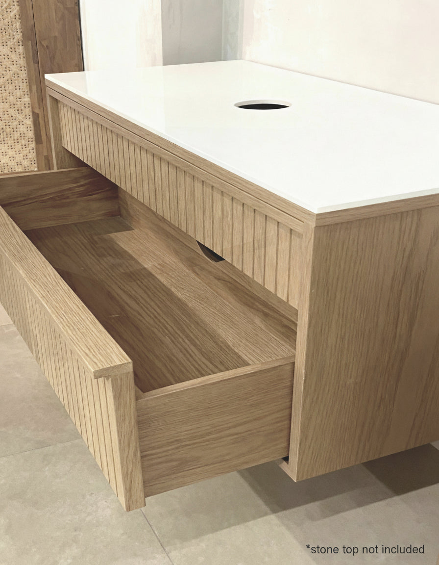 Linear 1500 Vanity Lightwood